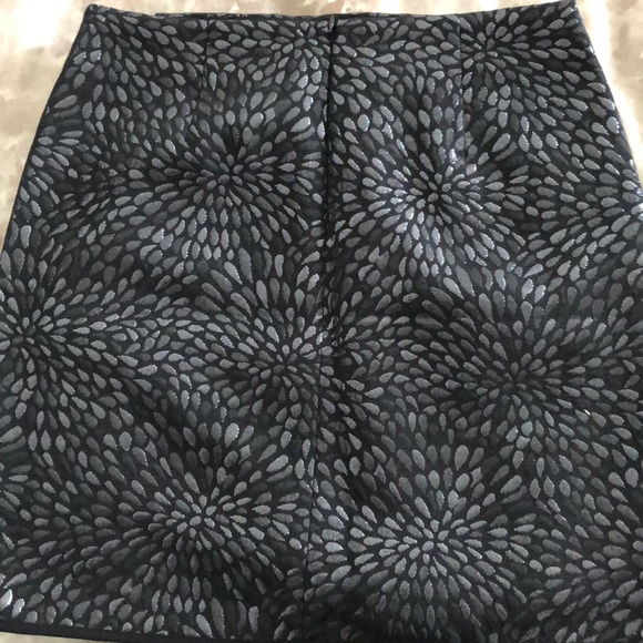 Black metallic skirt - Picture 3 of 4